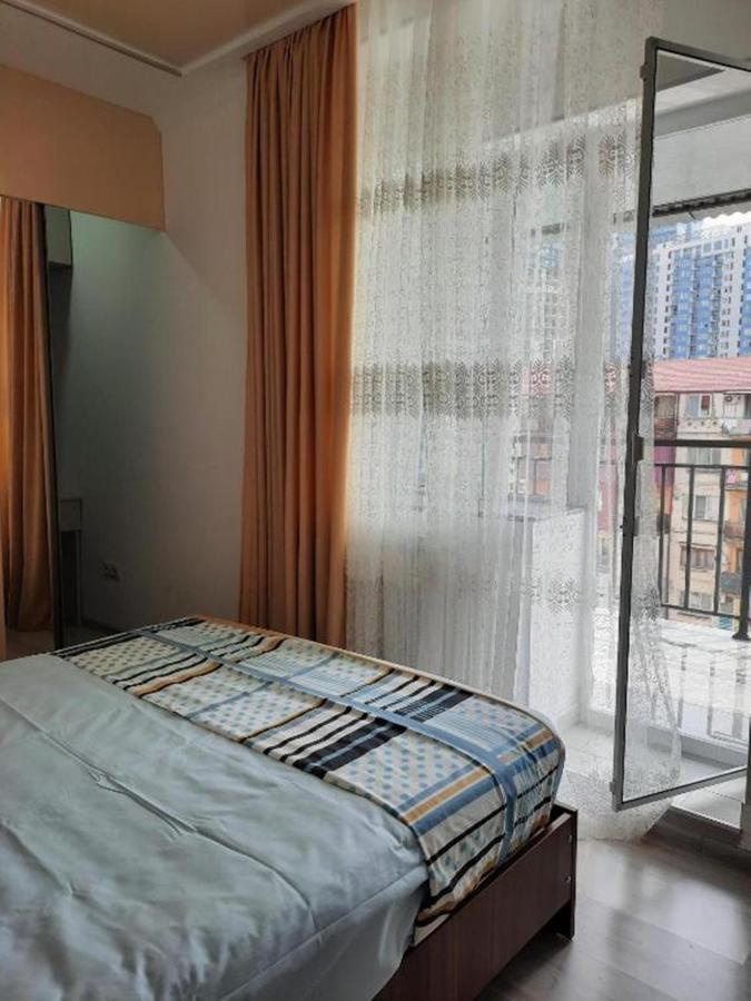 Apartment Desi With Sea View On The Beach In Batumi Zewnętrze zdjęcie